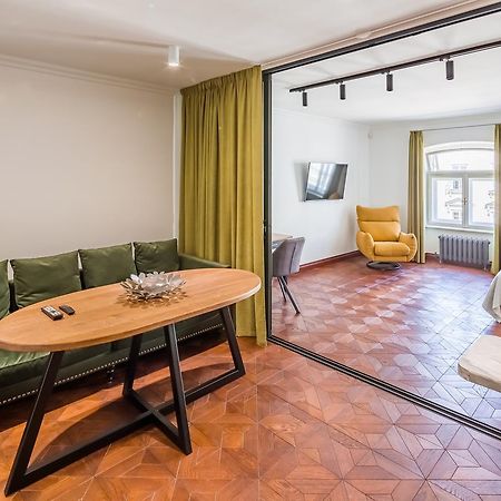 Romari Апартименти Площа Ринок Appartement Lviv Buitenkant foto
