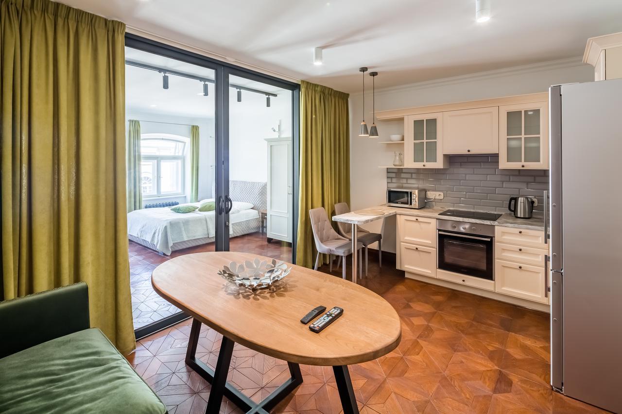 Romari Апартименти Площа Ринок Appartement Lviv Buitenkant foto